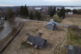 Namas Molėtų r. sav., Miežoniai