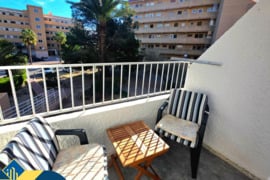 Renovuotas apartamentas su bendru baseinu, Alicante provincijoje, Guardamar del Segura mieste. 2 kam