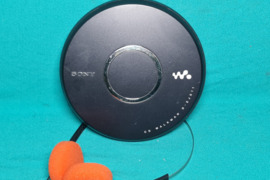 Sony walkman D-EJ011  CD grotuvai