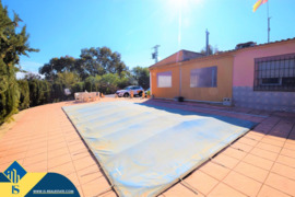 Namas su bendru baseinu, Alicante provincijoje, Guardamar del Segura mieste. 4 kambariai | 90 m² | 5