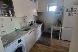 PARD. 2-JŲ,KOMB.BUTĄ. AR KEIČIU Į 3KAMB.BUTĄ...