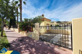 Vila su privačiu baseinu, Alicante provincijoje, Rojales, Ciudad Quesada mieste. 4 kambariai | 140 m