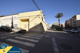 Namas su terasa, Alicante provincijoje, Guardamar del Segura mieste. 5 kambariai | 115 m² | 500 metr