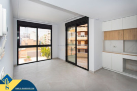 Apartamentas su bendru baseinu, Alicante provincijoje, Torrevieja mieste, Playa del Cura rajone. 3 k