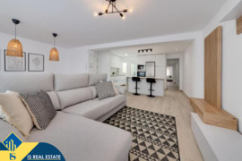 Apartamentas su terasa, Alicante provincijoje, Torrevieja mieste. 4 kambariai | 104 m² | 450 metrų i