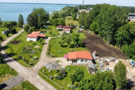 Unikali sodyba šalia Rėkyvos ežero – 3 namai vienoje valdoje!