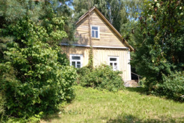 Parduodamas 16,49 ha žemės sklypas su sodyba