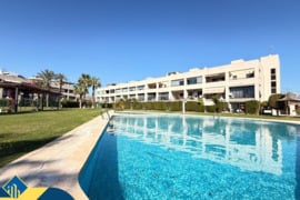 Namas su bendru baseinu, Alicante provincijoje, Alicante mieste. 4 kambariai | 131 m² | 2 kilometrai