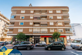 Apartamentas su terasa, Alicante provincijoje, Torrevieja mieste. 4 kambariai | 102 m² | 600 metrų i