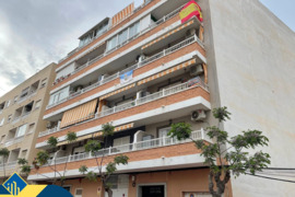 Apartamentas su terasa, Alicante provincijoje, Torrevieja mieste, Playa del Cura rajone. 4 kambariai