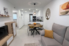 Apartamentas su bendru baseinu, Alicante provincijoje, Torrevieja mieste, Playa de los Locos rajone.