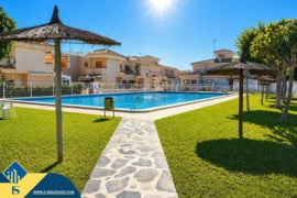 Apartamentas su bendru baseinu, Alicante provincijoje, Orihuela Costa mieste. 3 kambariai | 65 m² | 
