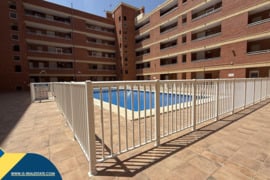 Apartamentas su bendru baseinu, Alicante provincijoje, Torrevieja mieste, Playa del Acequión rajone.
