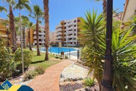 Apartamentas su bendru baseinu, Alicante provincijoje, Torrevieja mieste. 4 kambariai | 102 m² | 300