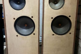 Estonia stereo  Kolonėlės, garsiakalbiai