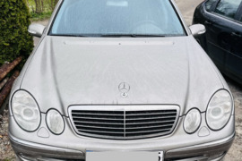 Mercedes benz w211 dalimis / dalys