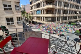 Renovuotas apartamentas su terasa, Alicante provincijoje, Torrevieja mieste. 4 kambariai | 100 m² | 