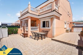 Namas su bendru baseinu, Alicante provincijoje, Alicante mieste. 4 kambariai | 75 m² | 1.5 kilometra