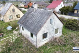 PARDUODAMAS ERDVUS 13 ARŲ SKLYPAS SU 42.17kv.m. NAMU PAPILĖJE