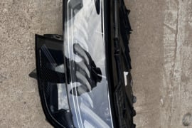 Audi Q8 Matrix žibintas 4M8941035