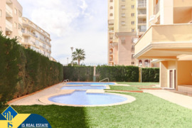 Apartamentas su bendru baseinu, Alicante provincijoje, Torrevieja mieste, Playa de los Locos rajone.