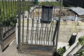 Metaliniai vartai ir varteliai naudoti
