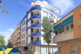 Apartamentas su bendru baseinu, Alicante provincijoje, Torrevieja mieste. 3 kambariai | 83 m² | 200 