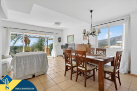 Namas su bendru baseinu, Alicante provincijoje, Finestrat mieste. 4 kambariai | 80 m² | 4 kilometrai