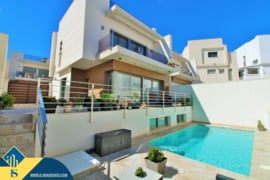 Vila su privačiu baseinu, Alicante provincijoje, Orihuela Costa mieste. 4 kambariai | 144 m² | 3 kil