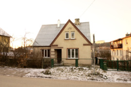 Parduodu pusę namo Šnipiškėse, Dubingių g.