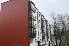 Renovuotame name, Klaipėdos Senamiestyje, Karklų gatvėje, parduodamas 2-jų kambarių butas.
