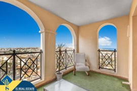 Apartamentas su bendru baseinu, Alicante provincijoje, Torrevieja mieste, Playa de los Locos rajone.