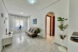 Šviesūs apartamentai šalia centro