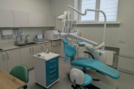 Parduodama pilnai įrengta odontologijos klinika Kaune