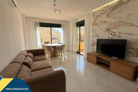 Renovuotas apartamentas su bendru baseinu, Alicante provincijoje, Orihuela Costa mieste. 3 kambariai