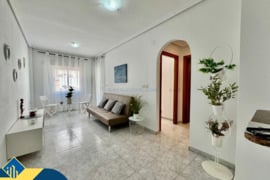 Apartamentas su terasa, Alicante provincijoje, Torrevieja mieste. 3 kambariai | 74 m² | 700 metrų ik