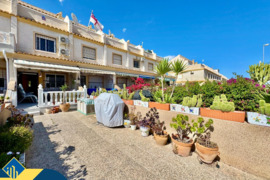 Namas su bendru baseinu, Alicante provincijoje, Orihuela Costa mieste. 4 kambariai | 80 m² | 4 kilom