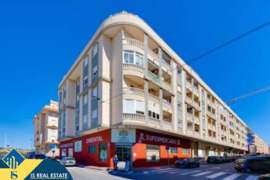 Apartamentas su terasa, Alicante provincijoje, Torrevieja mieste. 3 kambariai | 58 m² | 750 metrų ik