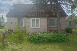 Namas Raseinių r. sav., Slabada, Pavasario g.