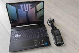 Asus TUF Gaming F15 / i7 11800H / 16GB / 512GB / RTX 3050 Ti / 144Hz / RGB