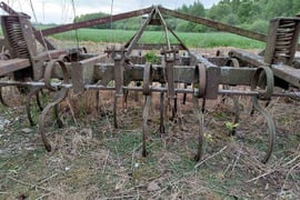 Kultivatorius , akėčios, Kultivatoriai