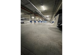 Trinkeliu klojejas ir pagalbiniai darbininkas