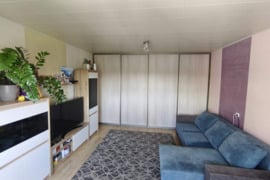 BE TARPININKŲ A.P.Kavoliuko g 17 parduodamas 2 atskirų kambarių šviesus, jaukus, šiltas butas.