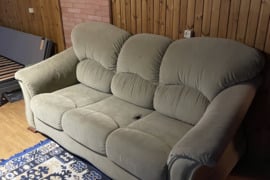 Atiduodame svetaines sofa ir fotelis