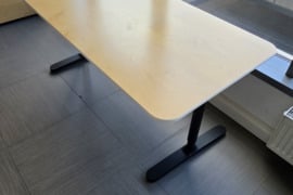 Bekant rašomasis stalas
