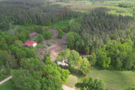 Tvarkinga sodyba netoli Baluošų ežero