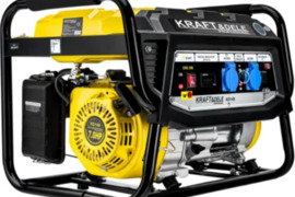 Vienfazis elektros generatorius 3500W su LCD KD149