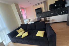 Sofa- lova