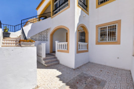Žemutinio aukšto apartamentai su kiemu