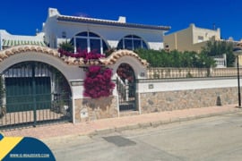 Vila su privačiu baseinu, Alicante provincijoje, San Miguel de Salinas mieste. 4 kambariai | 173 m² 